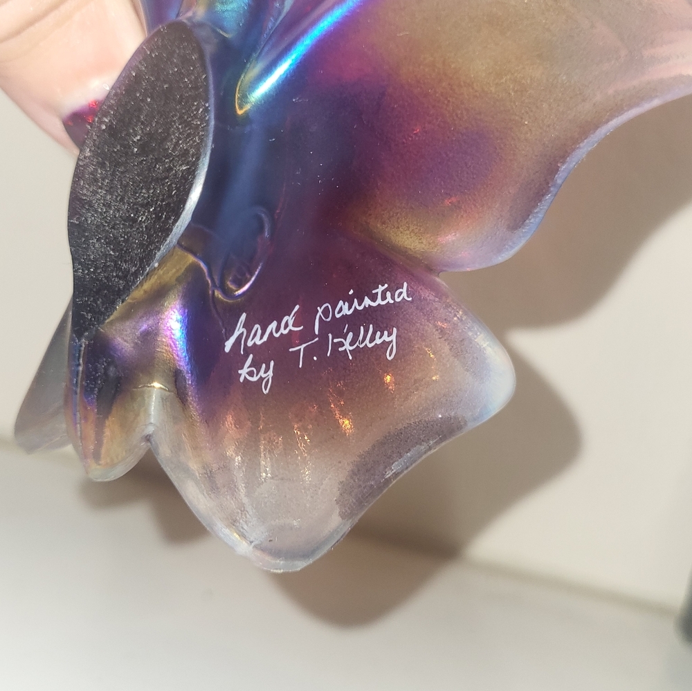 FENTON Vintage Signed Iridescent Butterfly figurine - Picture 5 of 9